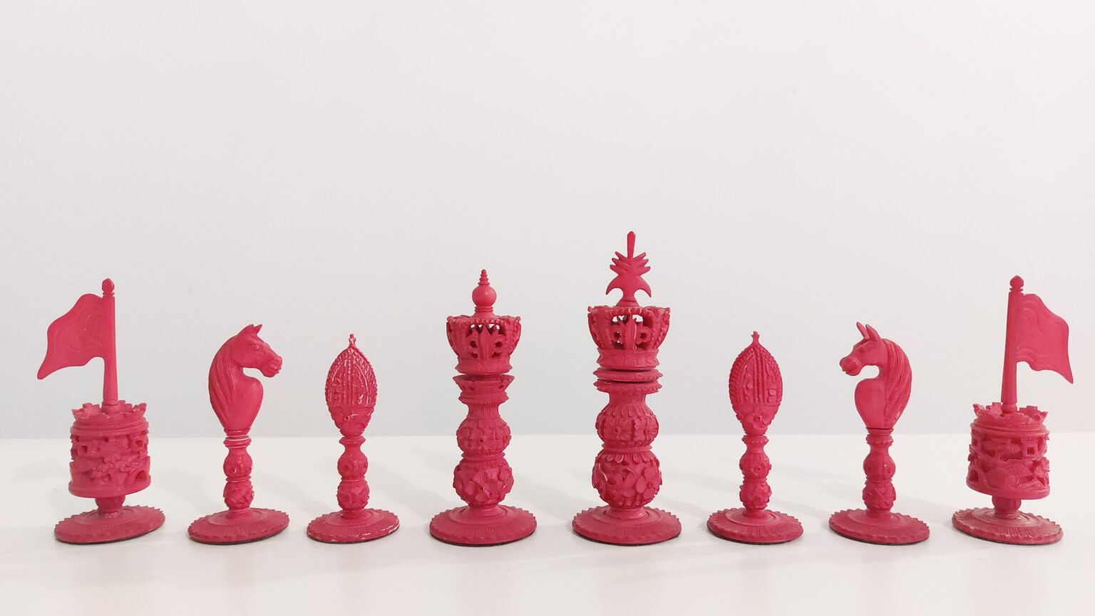 Burmese-Cantonese-Ivory-chess-set (17)