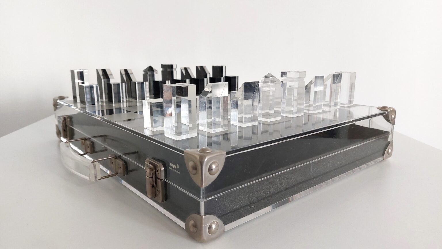 plexiglas-dapy-chess-set (1)